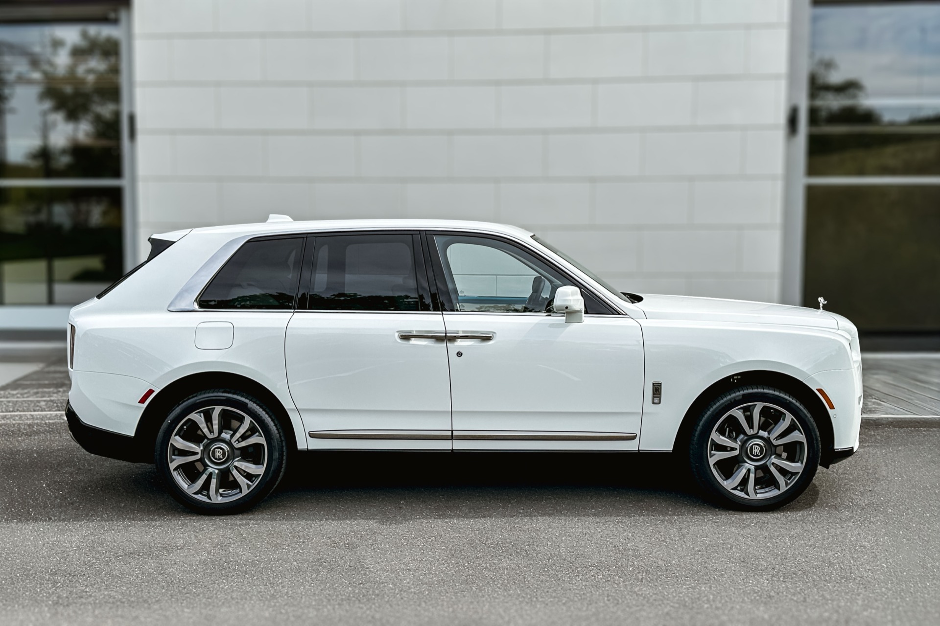 2026 Rolls-Royce Cullinan Image 3