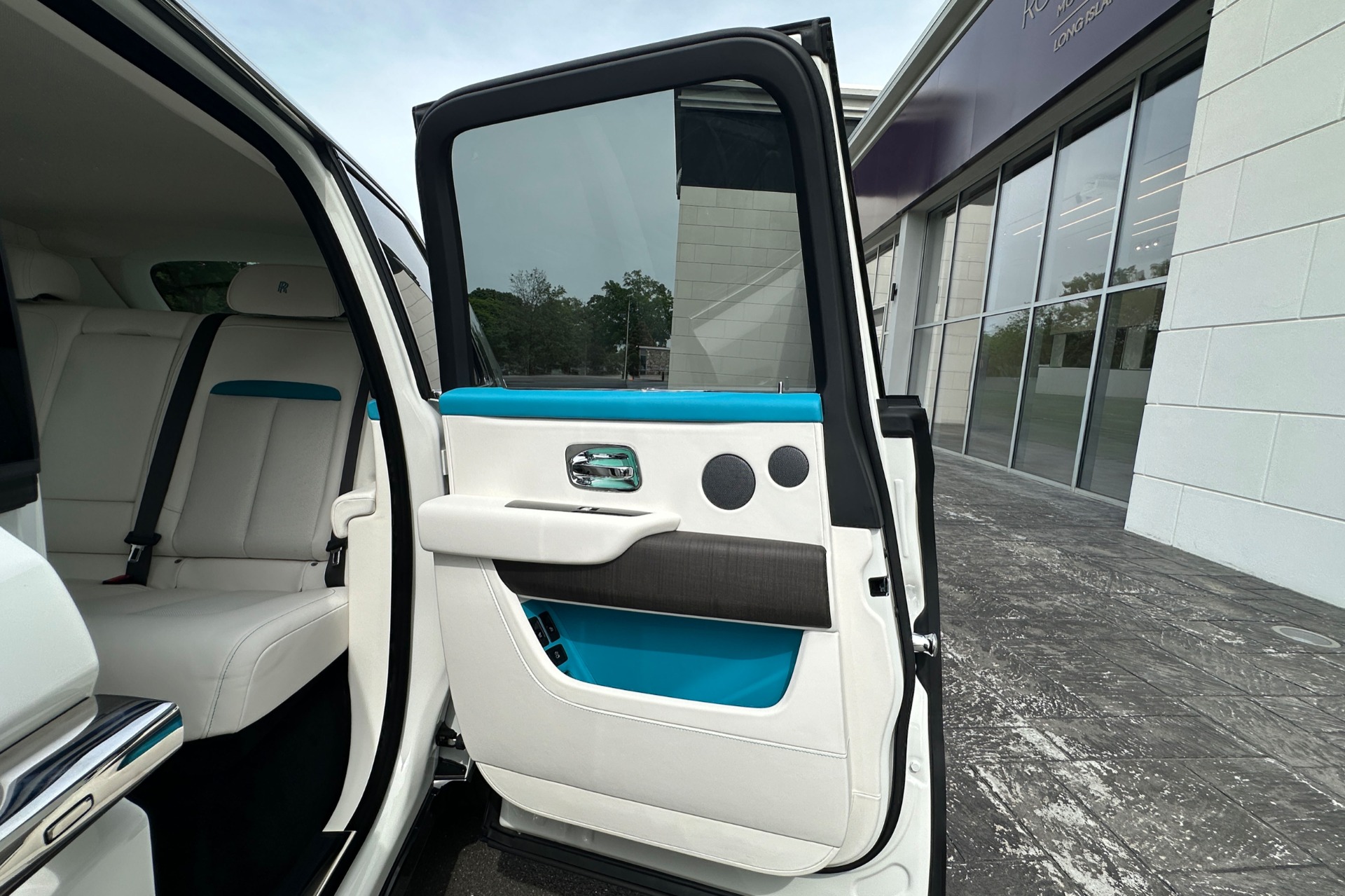 2026 Rolls-Royce Cullinan Image 5