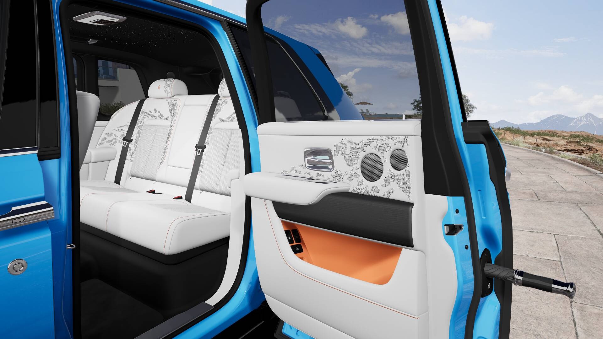 2027 Rolls-Royce Cullinan Image 14