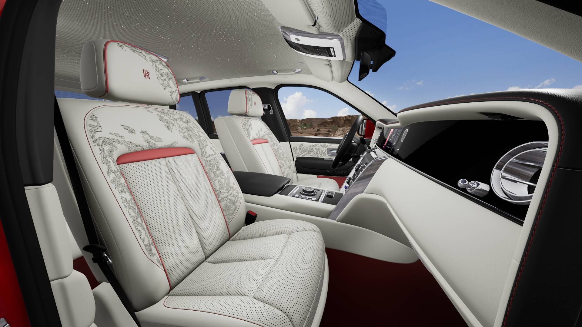 2027 Rolls-Royce Cullinan Image 2