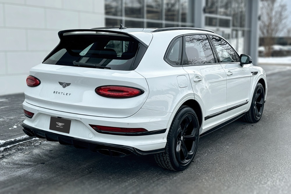 2022 Bentley Bentayga Image 21