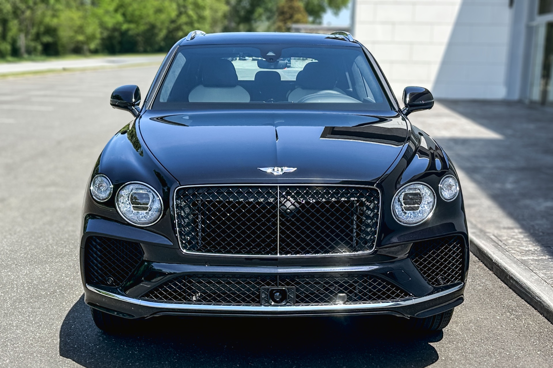 2026 Bentley Bentayga Image 20