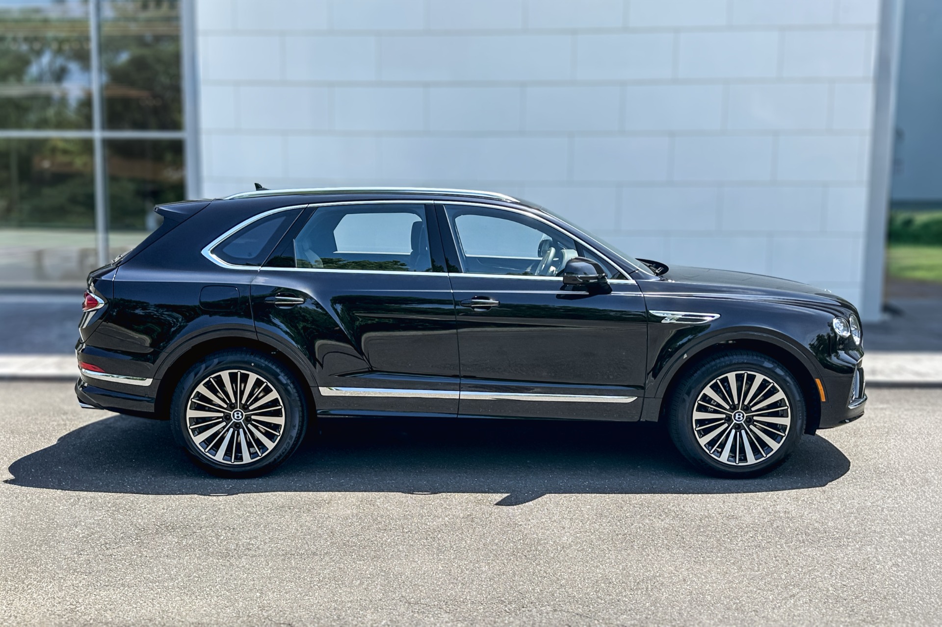 2026 Bentley Bentayga Image 5