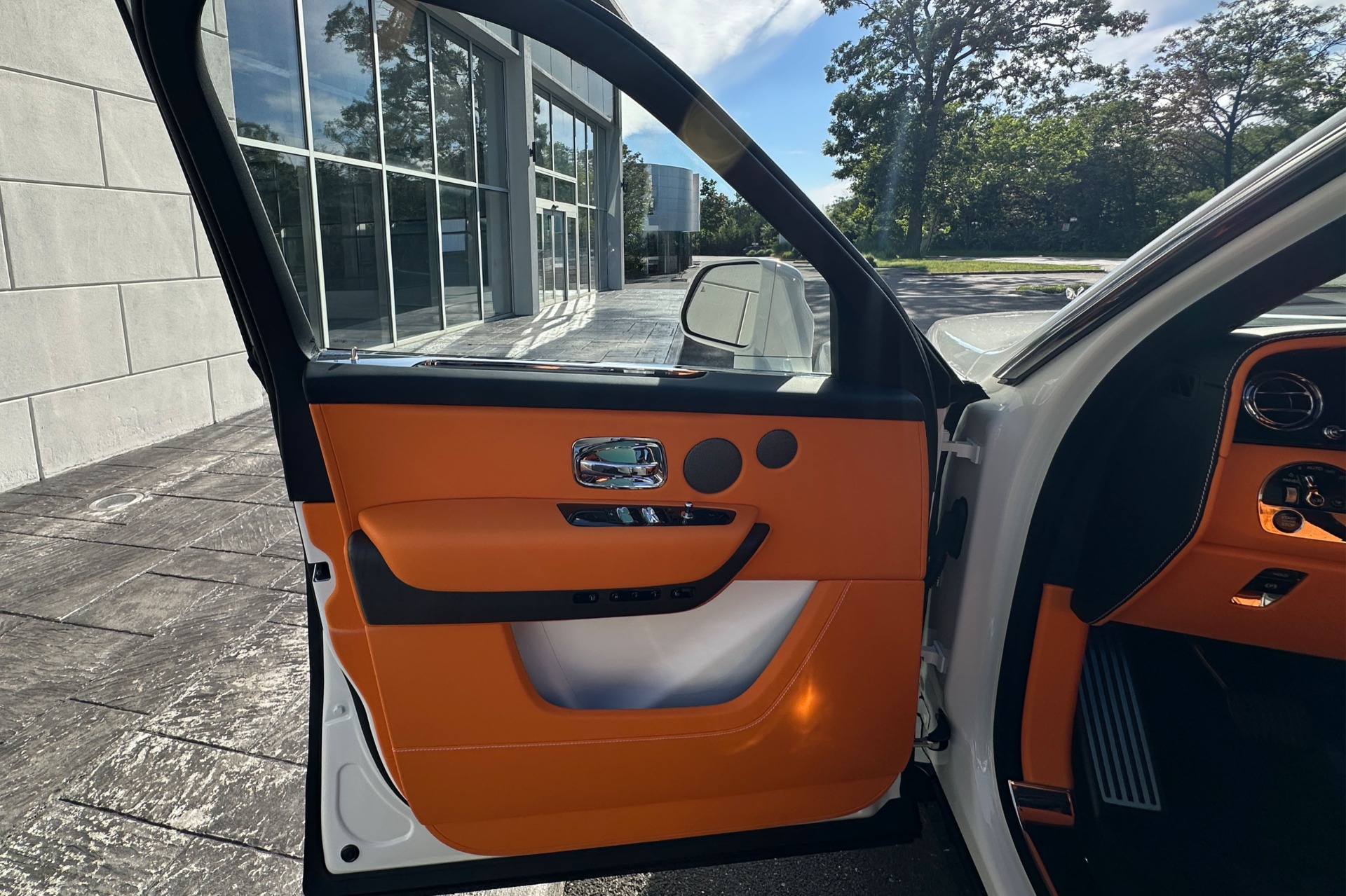 2027 Rolls-Royce Cullinan Base - Photo 6