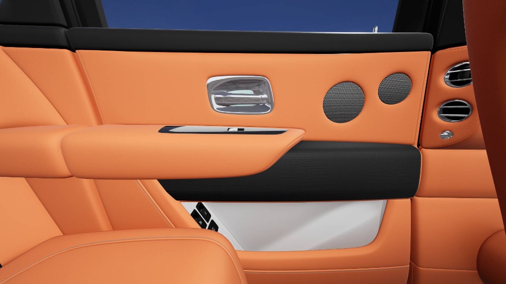 2027 Rolls-Royce Cullinan Image 9