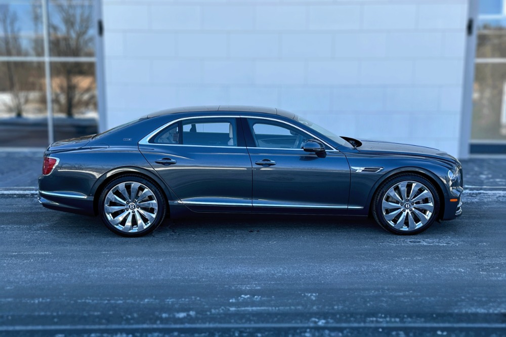 2024 Bentley Flying Spur Image 5