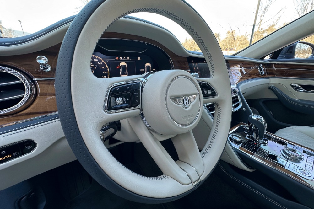 2024 Bentley Flying Spur Image 8
