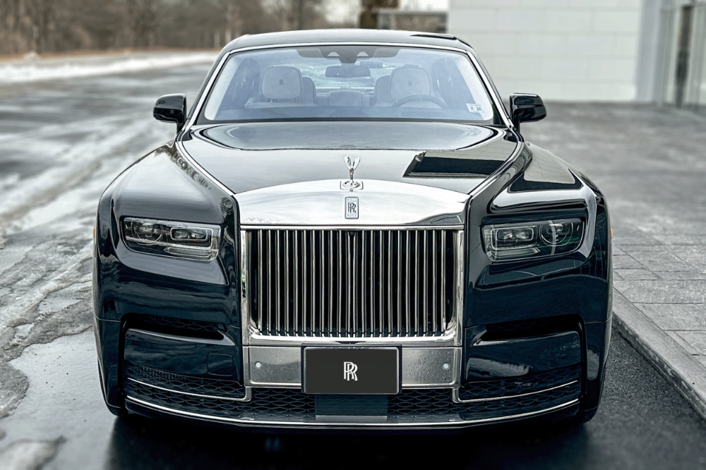 2023 Rolls-Royce Phantom Image 21