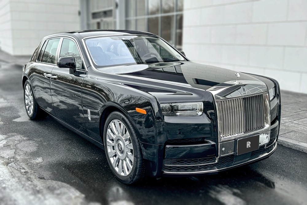 2023 Rolls-Royce Phantom Image 5