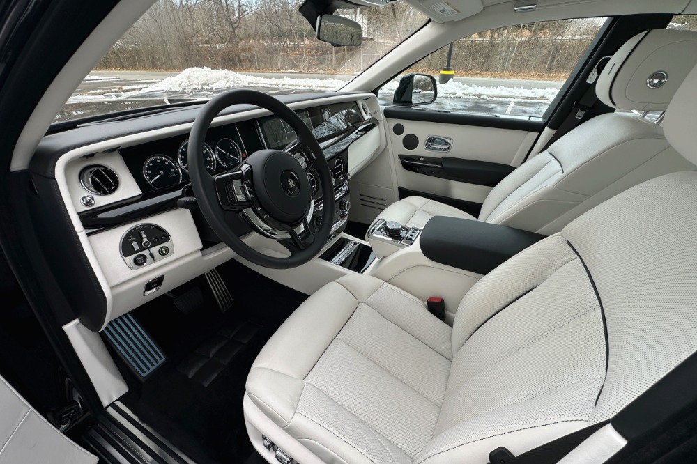 2023 Rolls-Royce Phantom Image 7