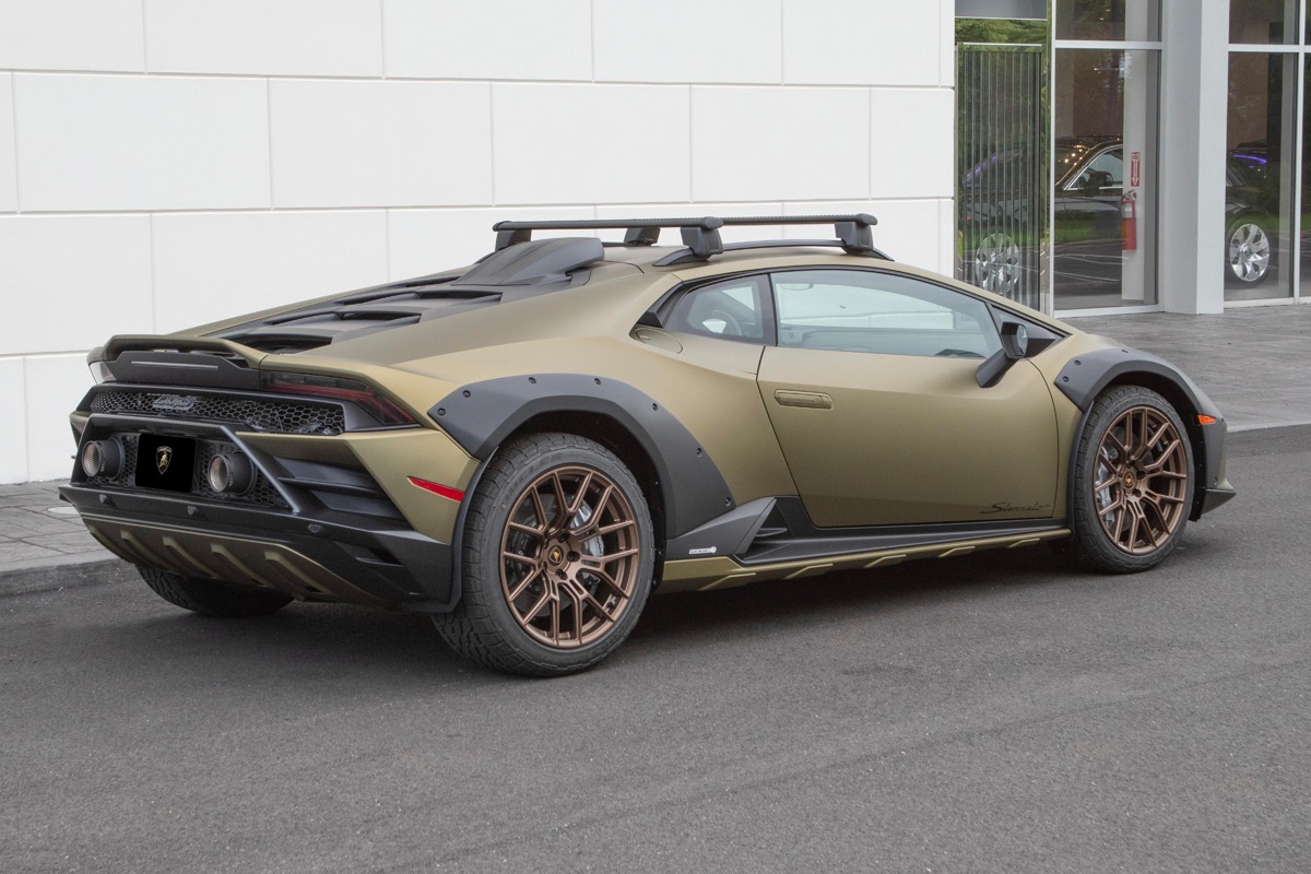 2023 Lamborghini Huracan Image 3