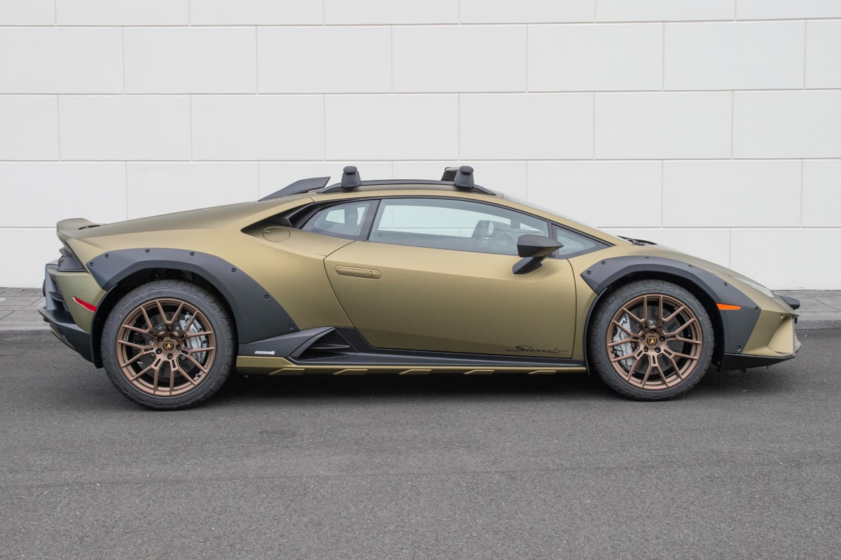 2023 Lamborghini Huracan Image 32