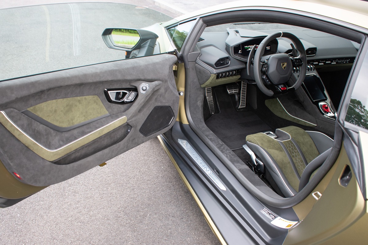 2023 Lamborghini Huracan Image 4
