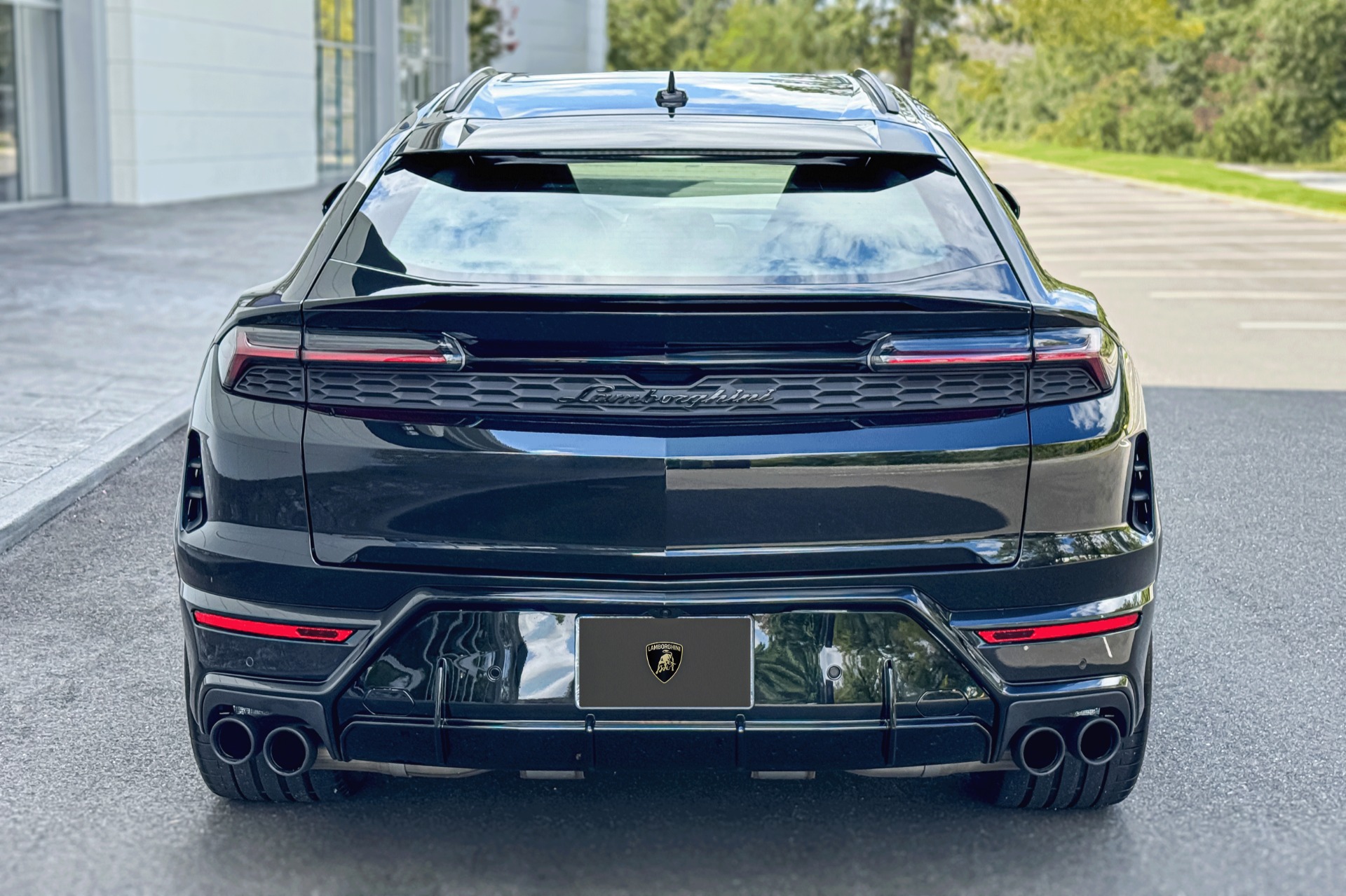 2025 Lamborghini Urus Image 5