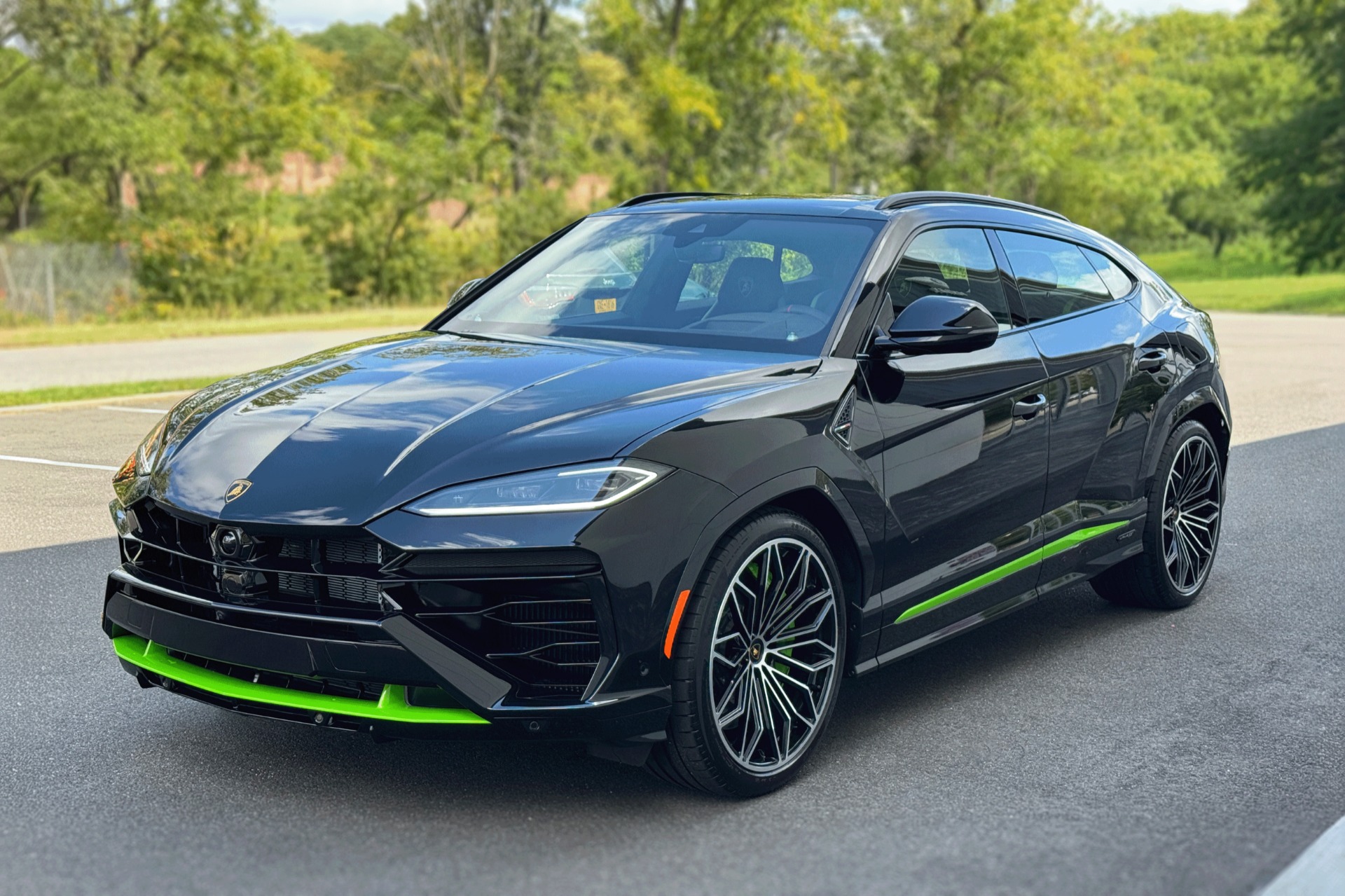 2025 Lamborghini Urus Image 7