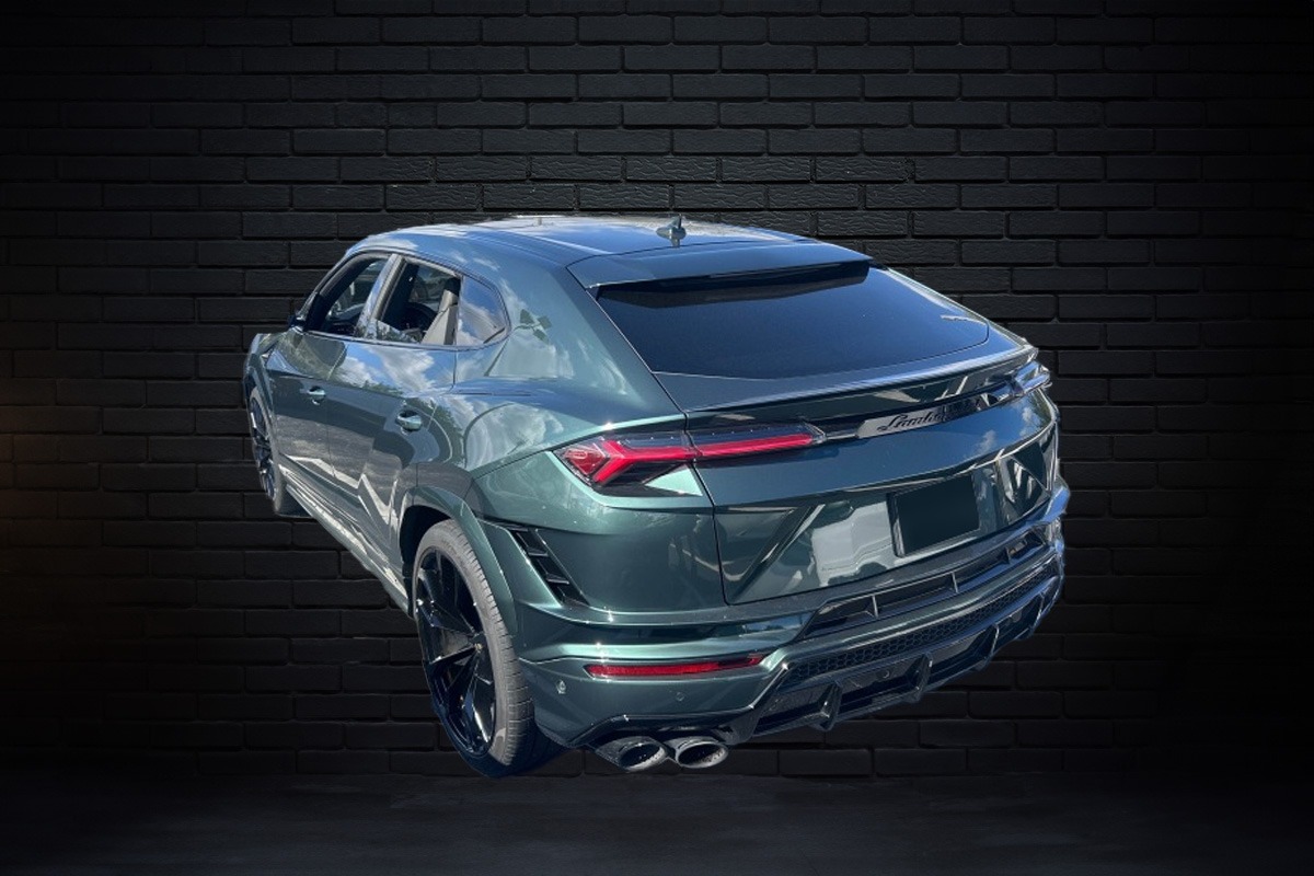 2024 Lamborghini Urus Image 3