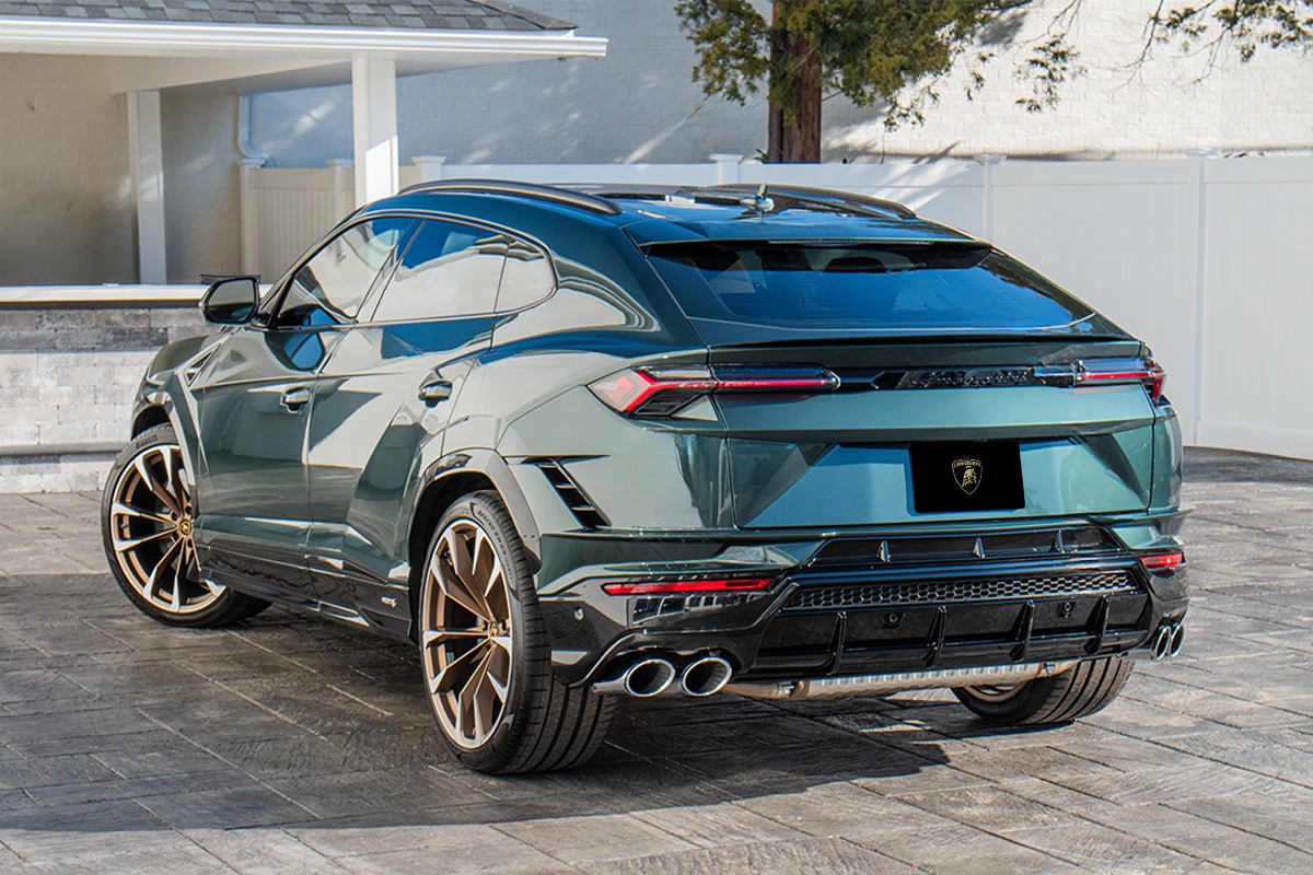 2024 Lamborghini Urus Image 6