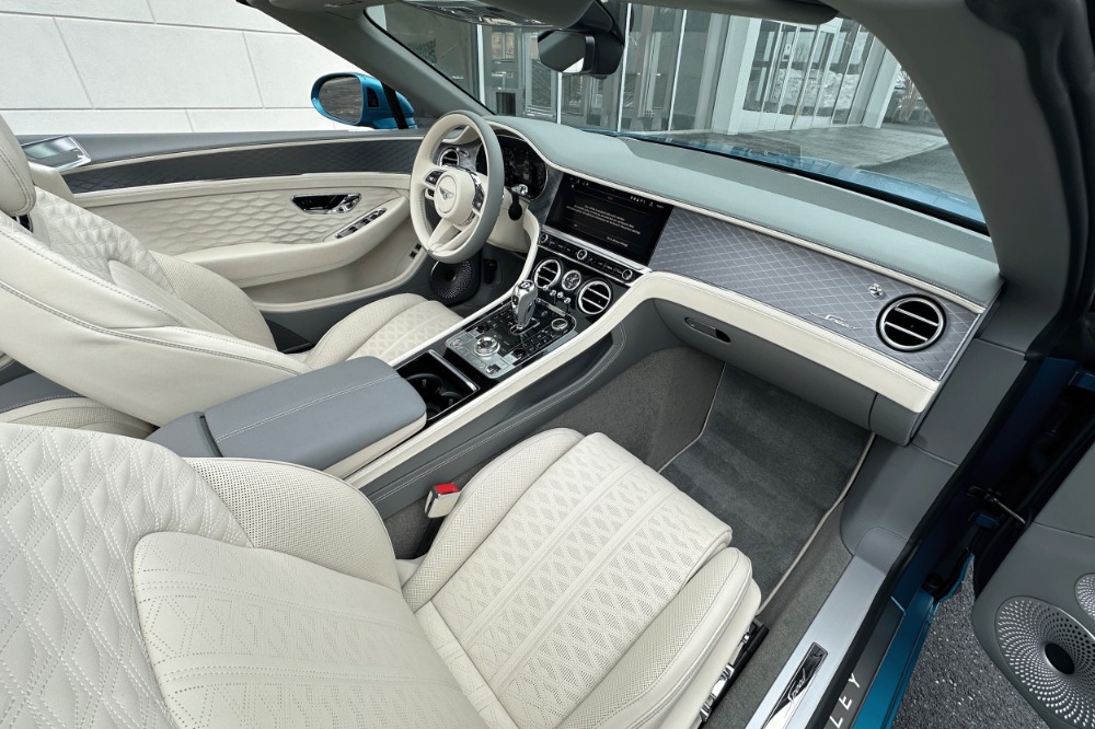2025 Bentley Continental GT Image 2