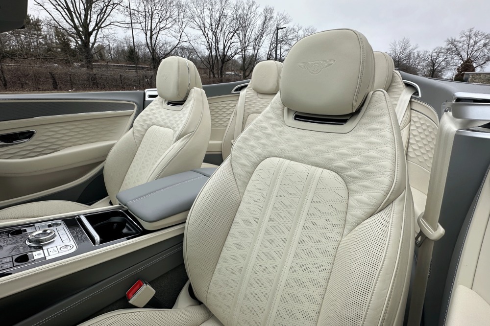2025 Bentley Continental GT Image 9