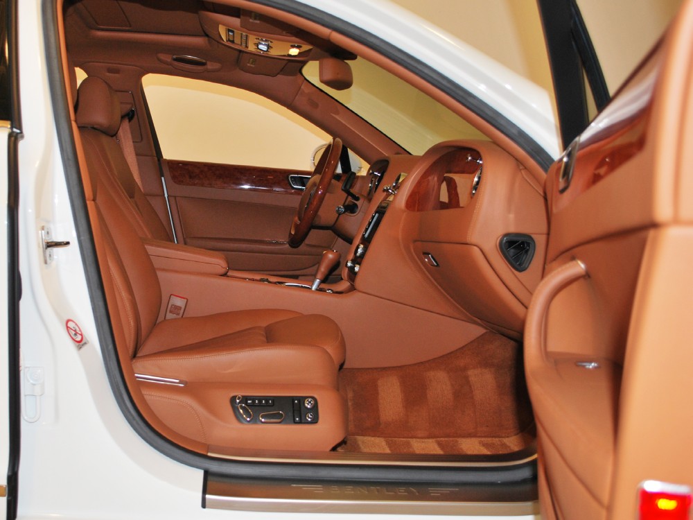 2007 Bentley Continental Flying Spur Image 16
