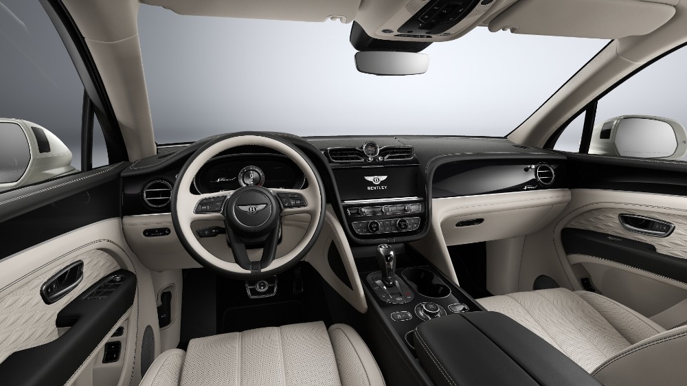 2027 Bentley Bentayga Image 2