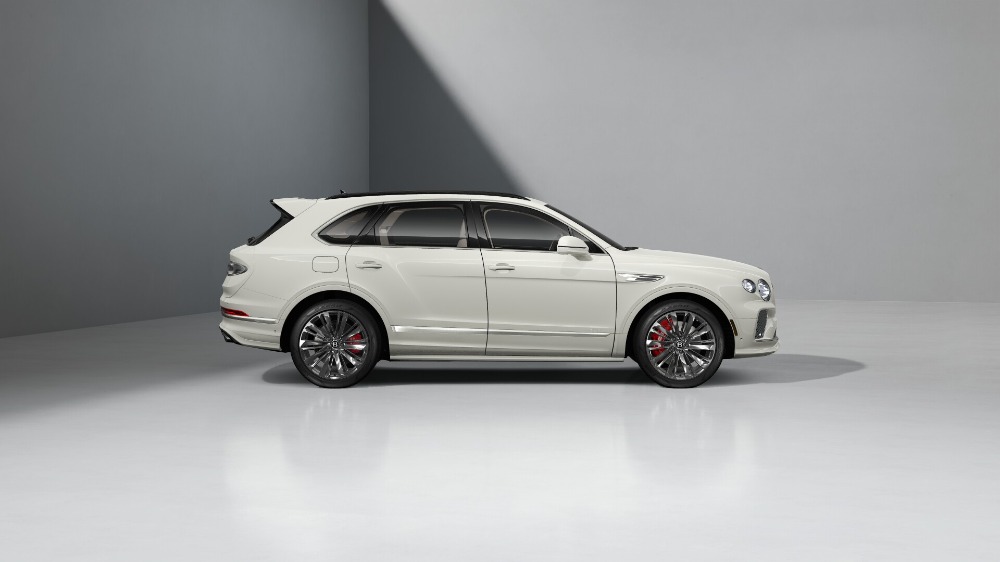 2027 Bentley Bentayga Image 3