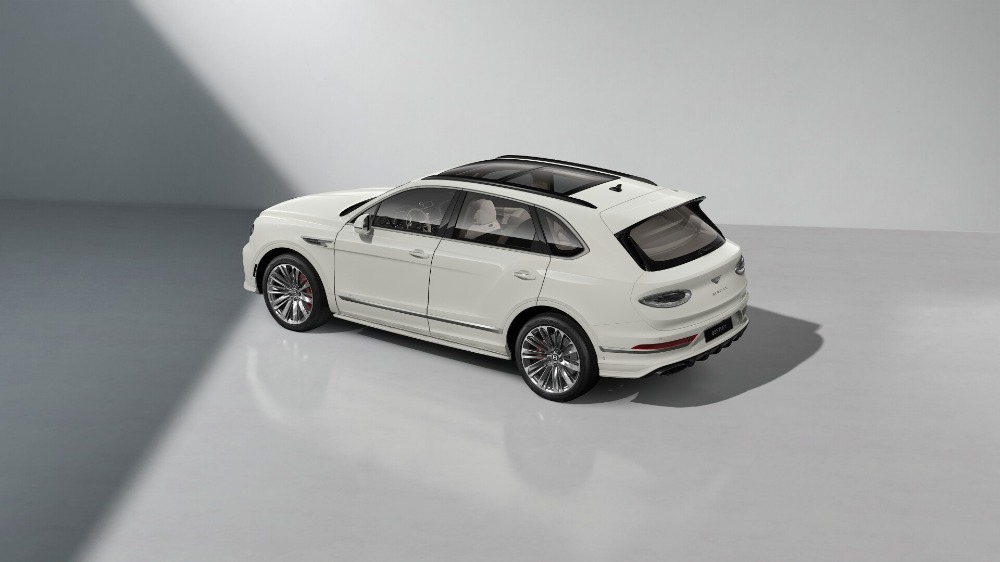 2027 Bentley Bentayga Image 7