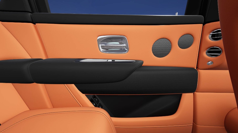 2027 Rolls-Royce Cullinan Image 13
