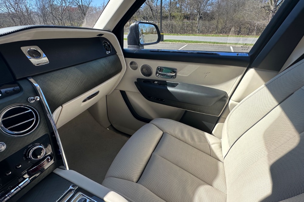 2020 Rolls-Royce Cullinan Image 10