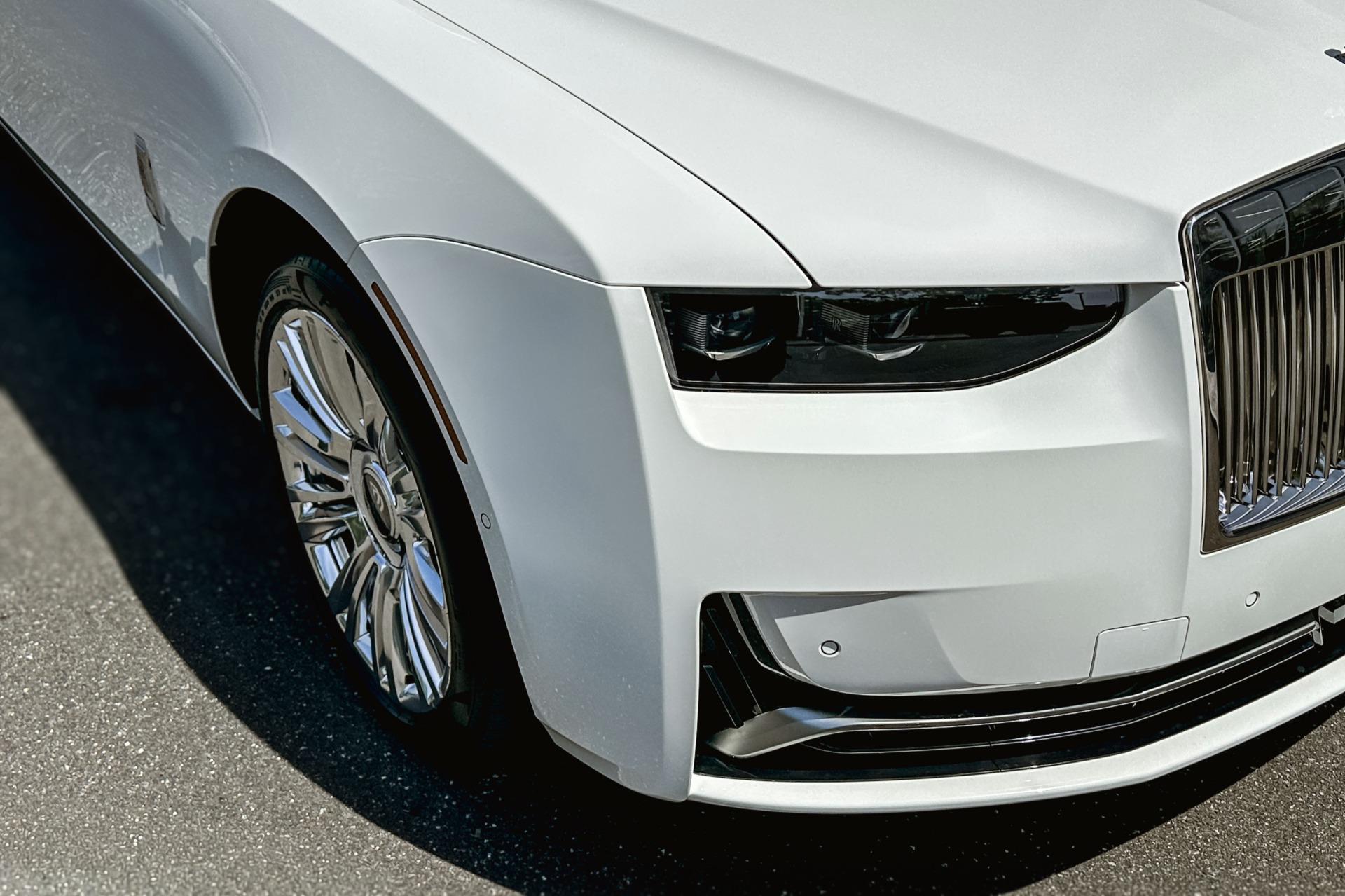 2027 Rolls-Royce Ghost Base - Photo 24