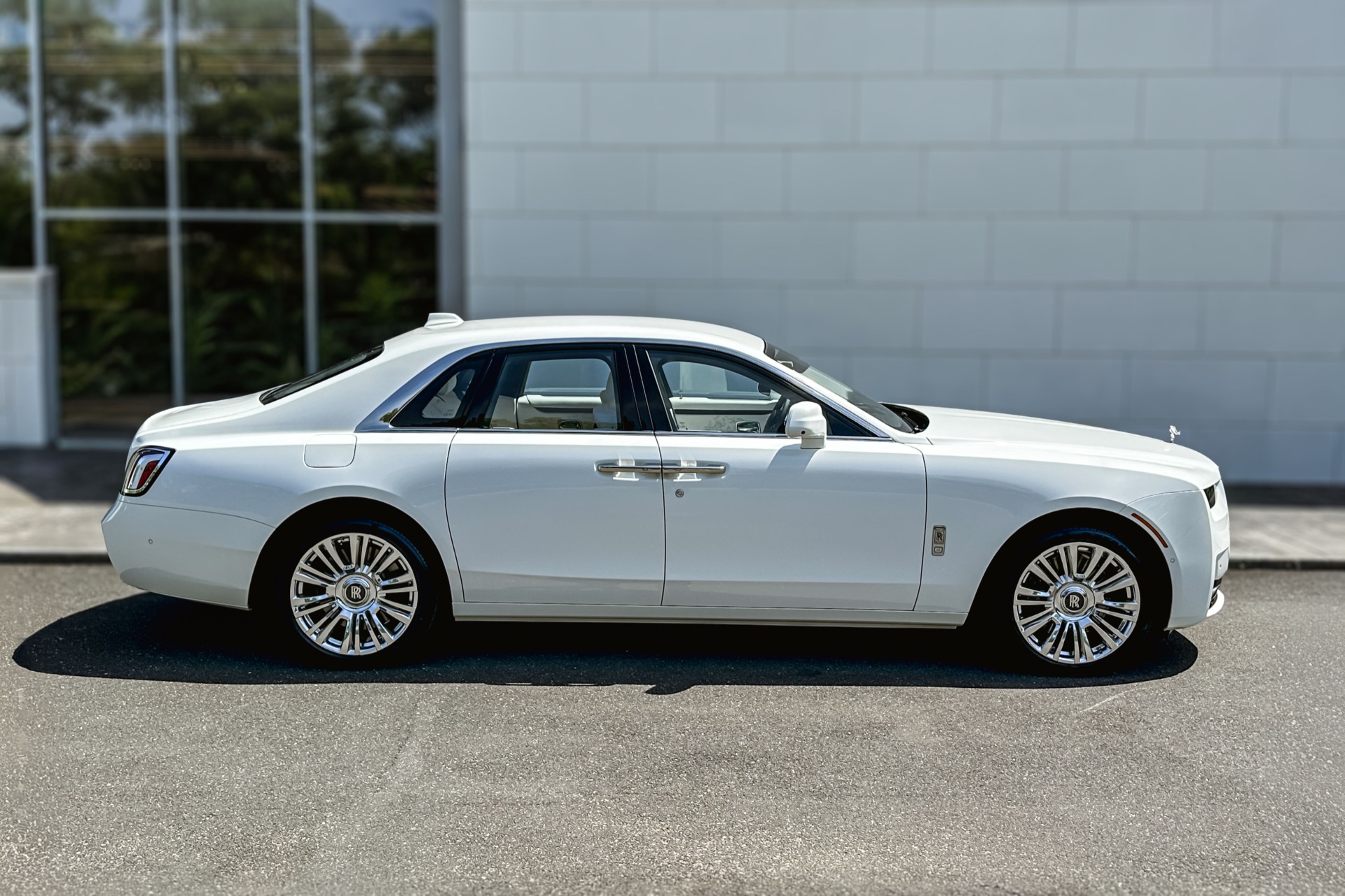 2027 Rolls-Royce Ghost Base - Photo 3