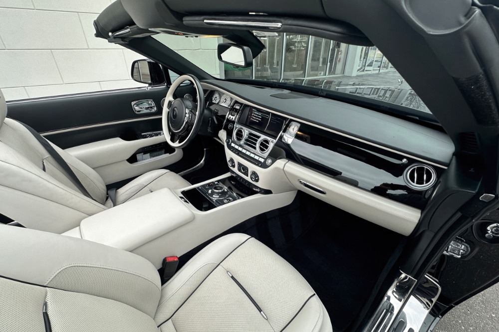 2018 Rolls-Royce Dawn Image 12