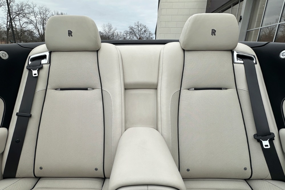 2018 Rolls-Royce Dawn Image 15