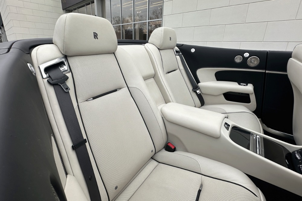 2018 Rolls-Royce Dawn Image 16