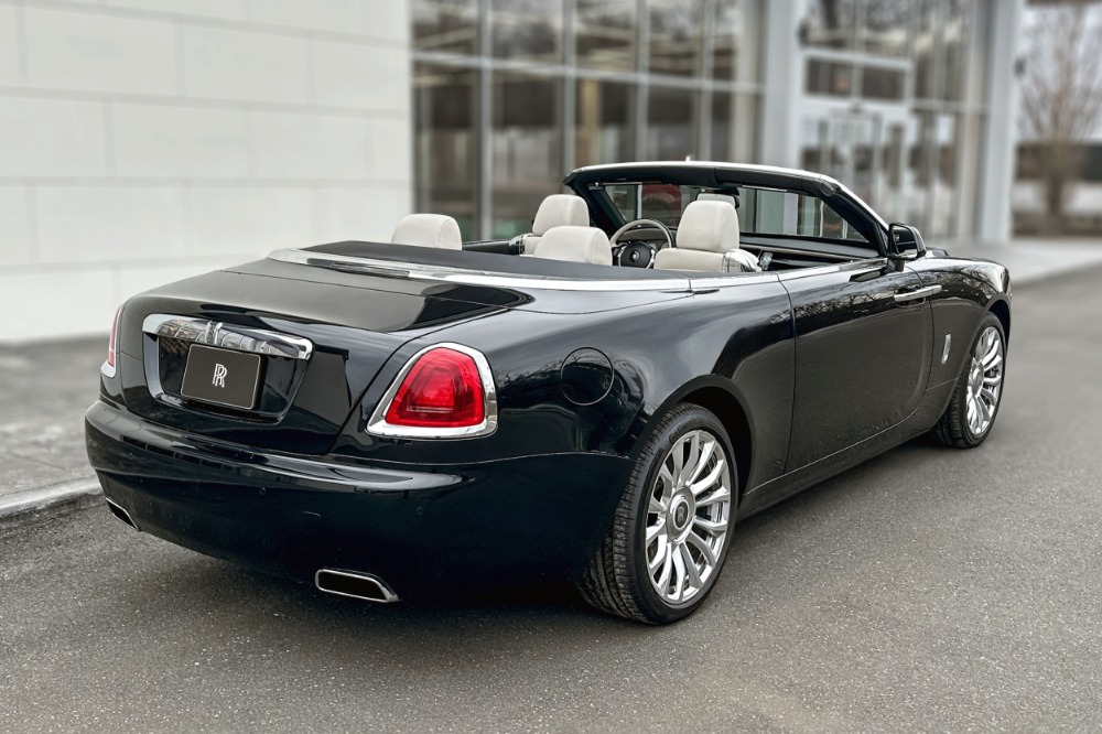 2018 Rolls-Royce Dawn Image 2
