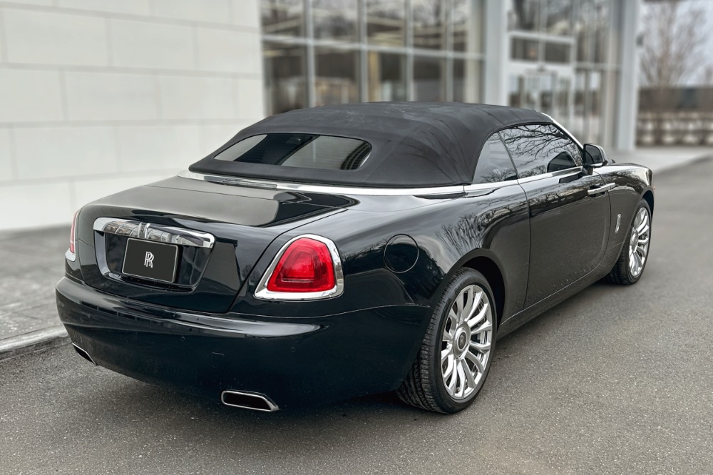 2018 Rolls-Royce Dawn Image 23