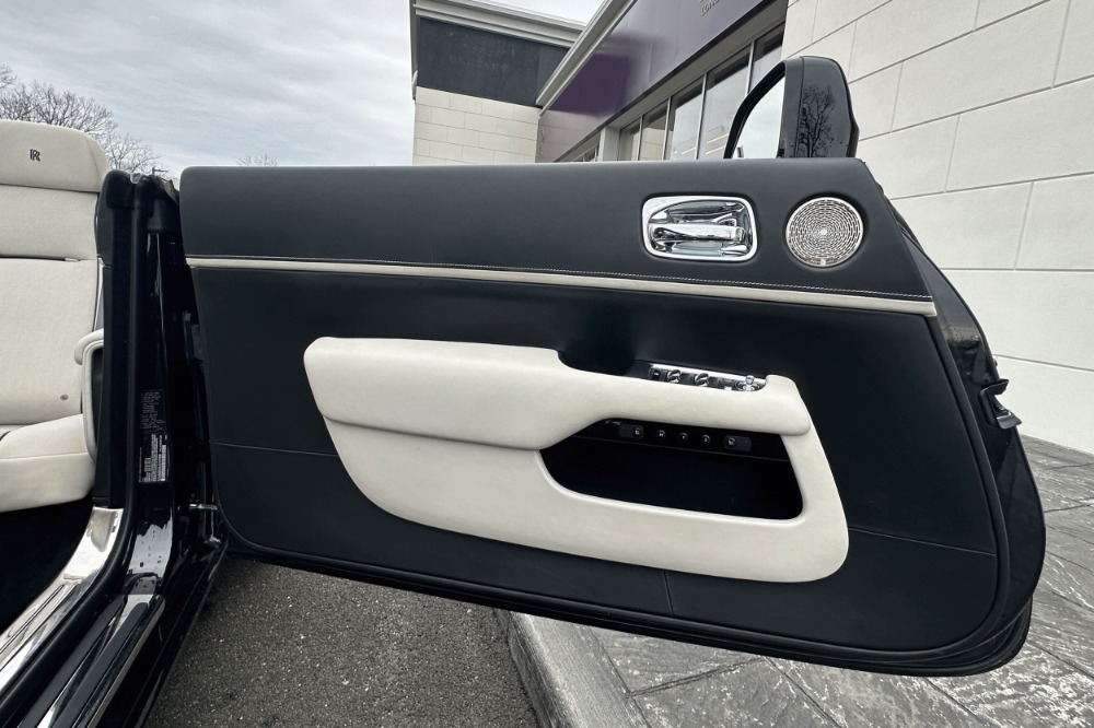 2018 Rolls-Royce Dawn Image 6