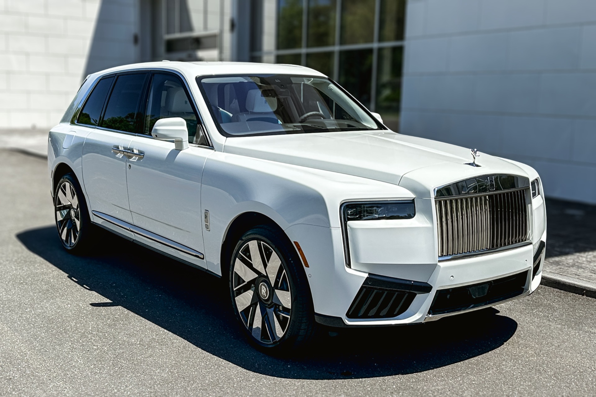 2027 Rolls-Royce Cullinan Base - Photo 19
