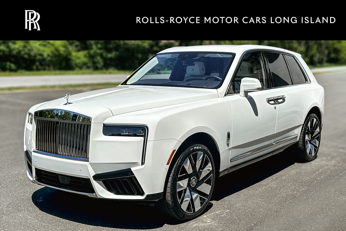 2027 Rolls-Royce Cullinan -'s photo