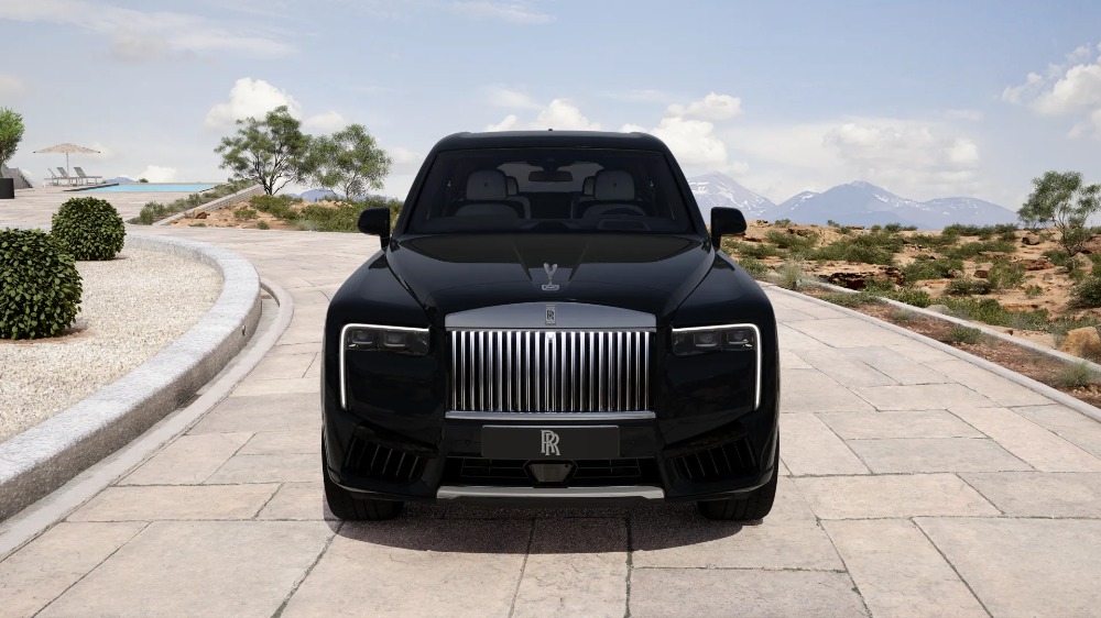 2027 Rolls-Royce Cullinan Image 7