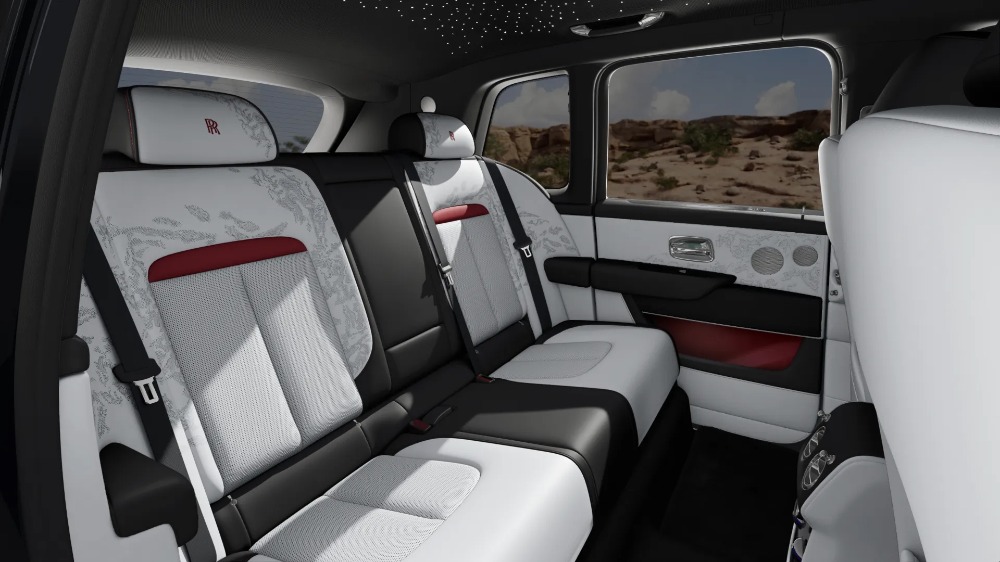 2027 Rolls-Royce Cullinan Image 8
