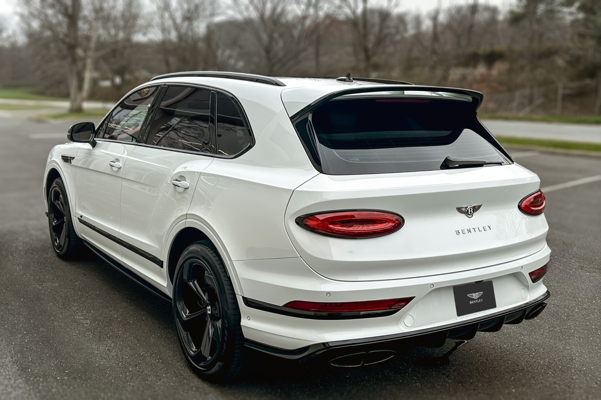 2022 Bentley Bentayga Image 20