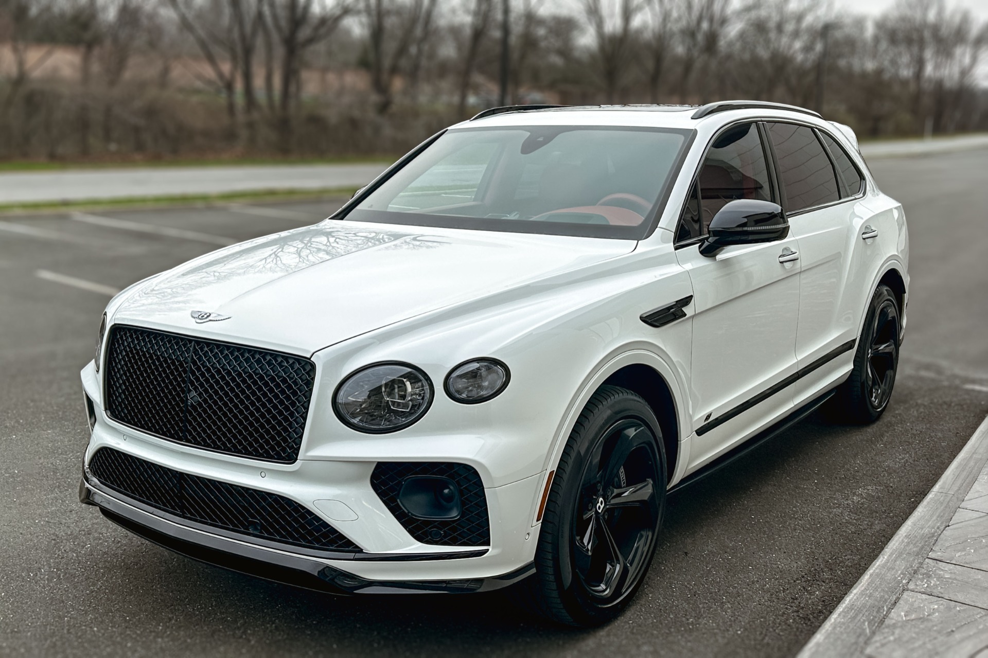 2022 Bentley Bentayga Image 23