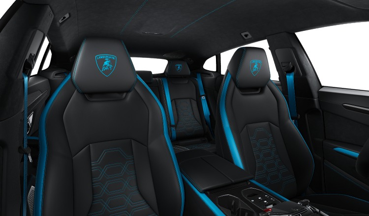 2025 Lamborghini Urus Image 6