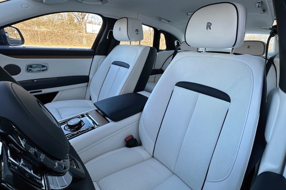 2027 Rolls-Royce Ghost Base - Photo 12