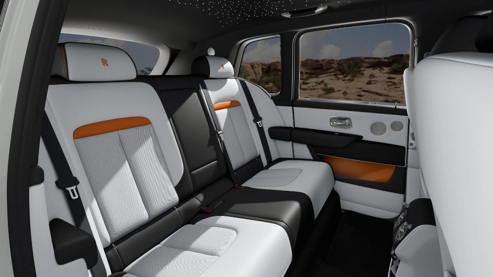 2027 Rolls-Royce Cullinan Image 8