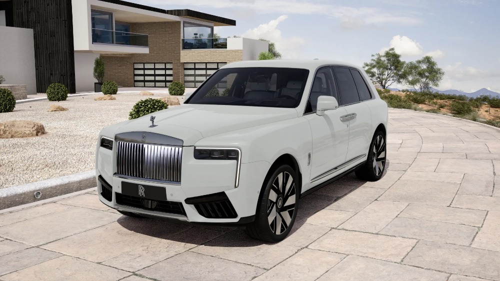 2027 Rolls-Royce Cullinan Image 1