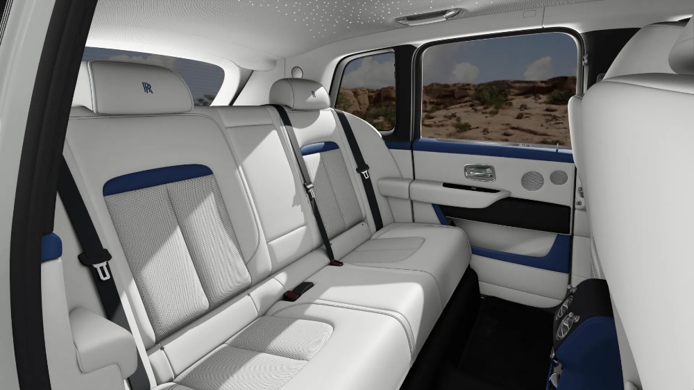 2027 Rolls-Royce Cullinan Image 6