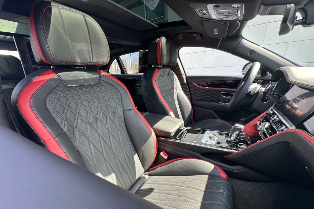 2023 Bentley Flying Spur Image 13