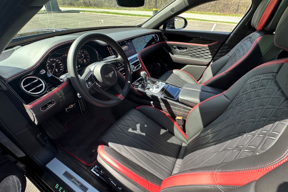 2023 Bentley Flying Spur Image 8